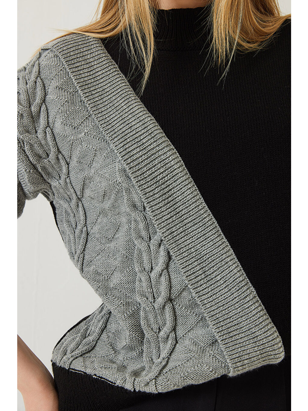 Siyah Kadın Parçalı Triko Kazak-4