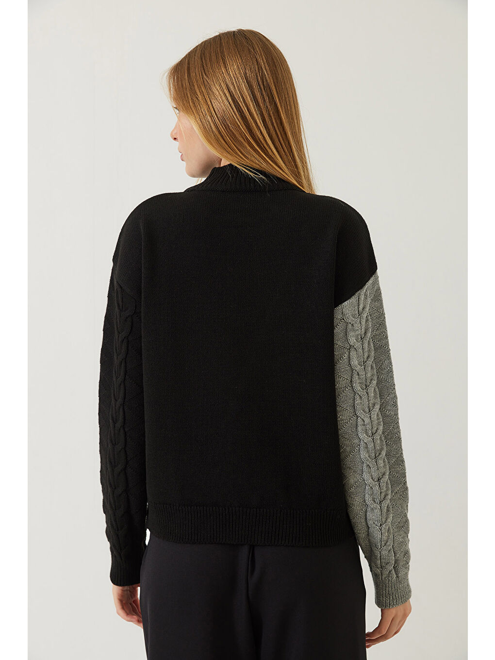 Siyah Kadın Parçalı Triko Kazak-5