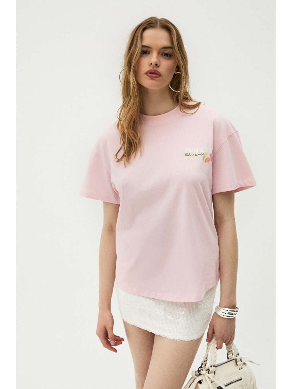 Pembe MOCHI Kadın %100 Organik Pamuklu Yuvarlak Yakalı Baskılı PEMBE T-Shirt