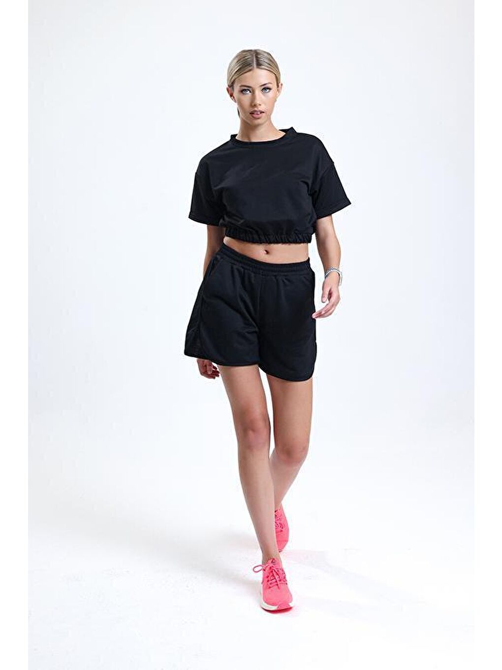Siyah Bisiklet Yaka Kısa Kollu Crop Şortlu Kadın Pijama Takımı-5