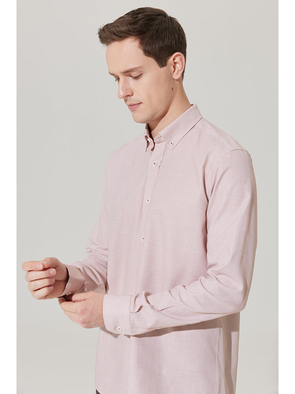 Erkek Beyaz-Kiremit Slim Fit Dar Kesim Düğmeli Yaka Armürlü Gömlek-3