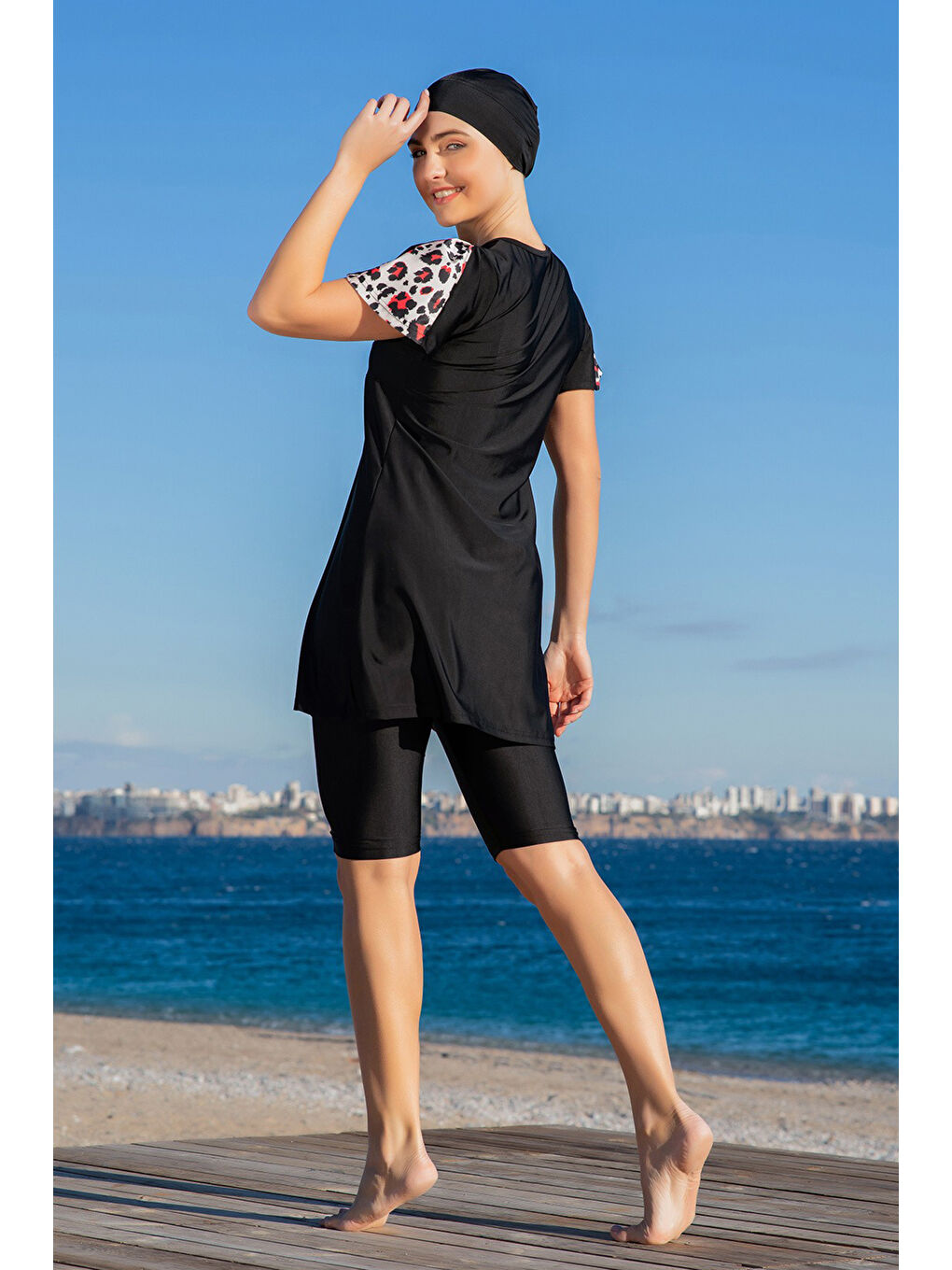 Elastanlı Kısa Kollu Yarı Kapalı Mayo 25222 1 Siyah-1