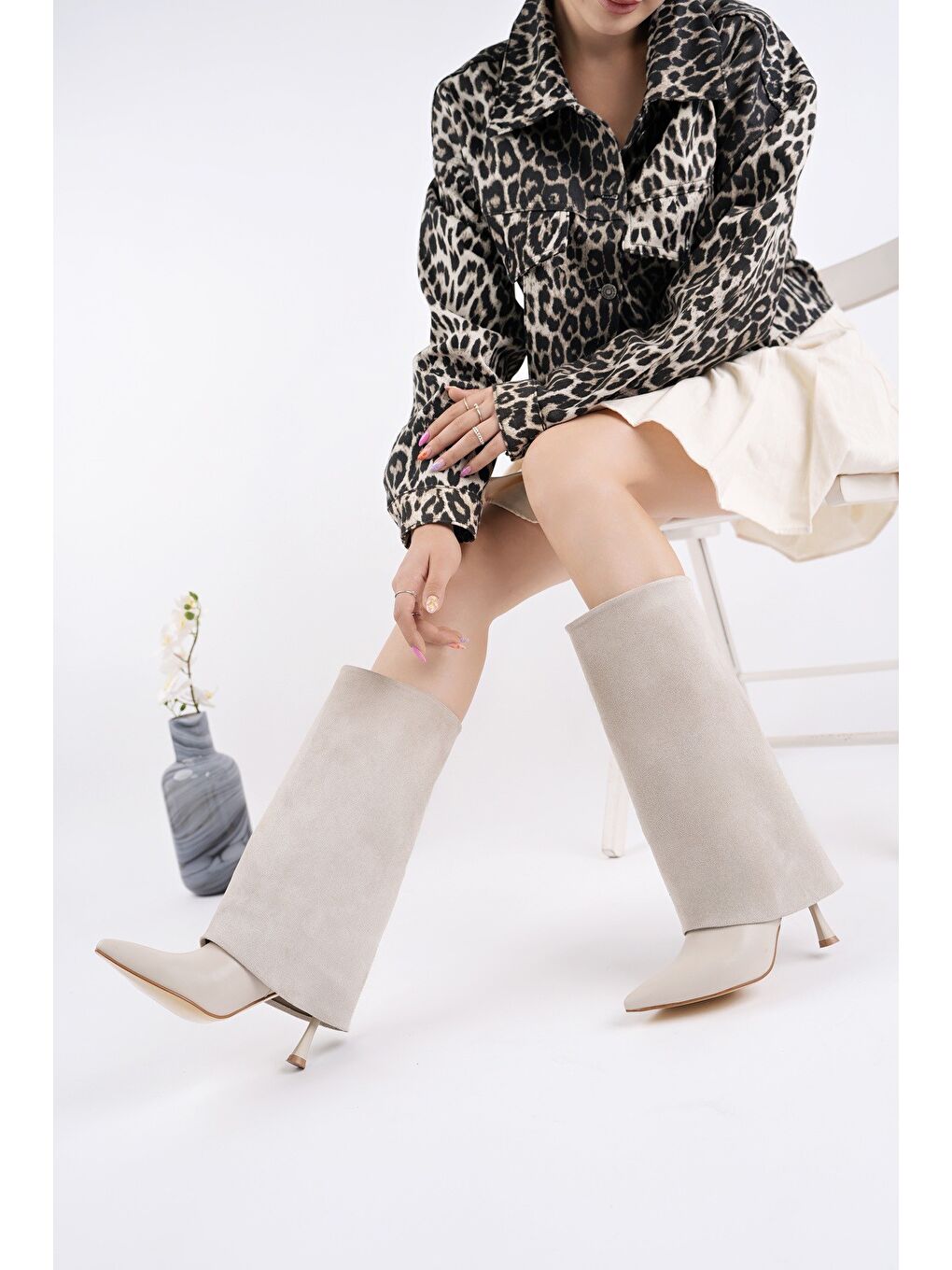Bej CATİE Süet Sivri Burun İnce Topuklu Kadın Çizme-3