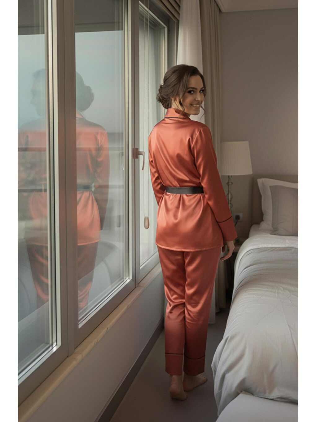 Kahverengi Kiremit Soft Glow Şal Yaka Uzun Kol Saten Pijama Takımı-1