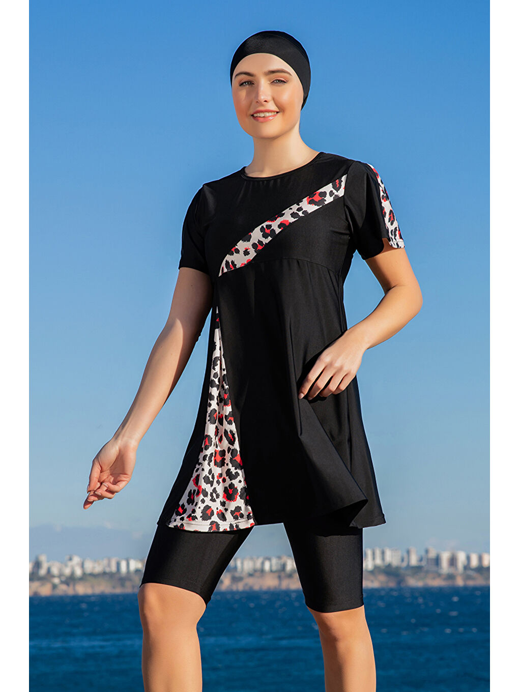 Elastanlı Kısa Kollu Yarı Kapalı Mayo 25222 1 Siyah-3