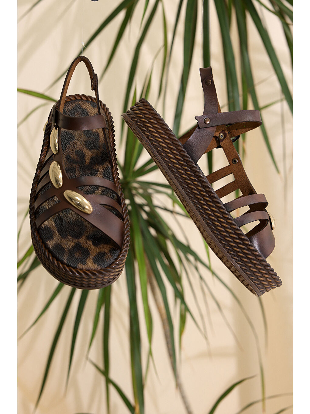 Kahverengi Kadın Taba Poli Taban Rahat Kalıp Toka Detaylı Sandalet-2