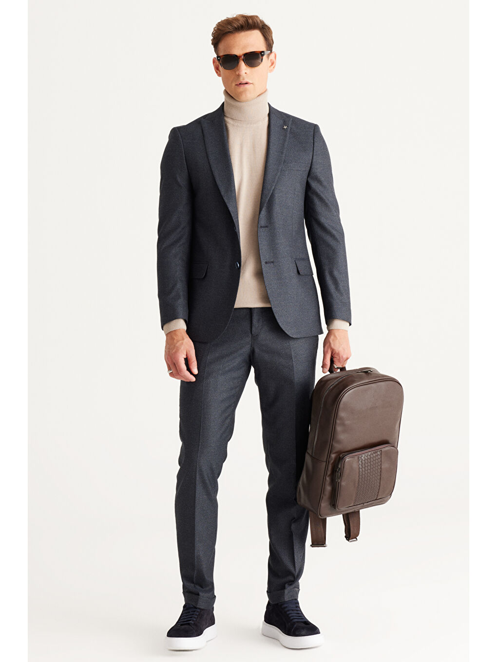 Erkek Lacivert-Gri Slim Fit Dar Kesim Kırlangıç Yaka Desenli Takım Elbise-1