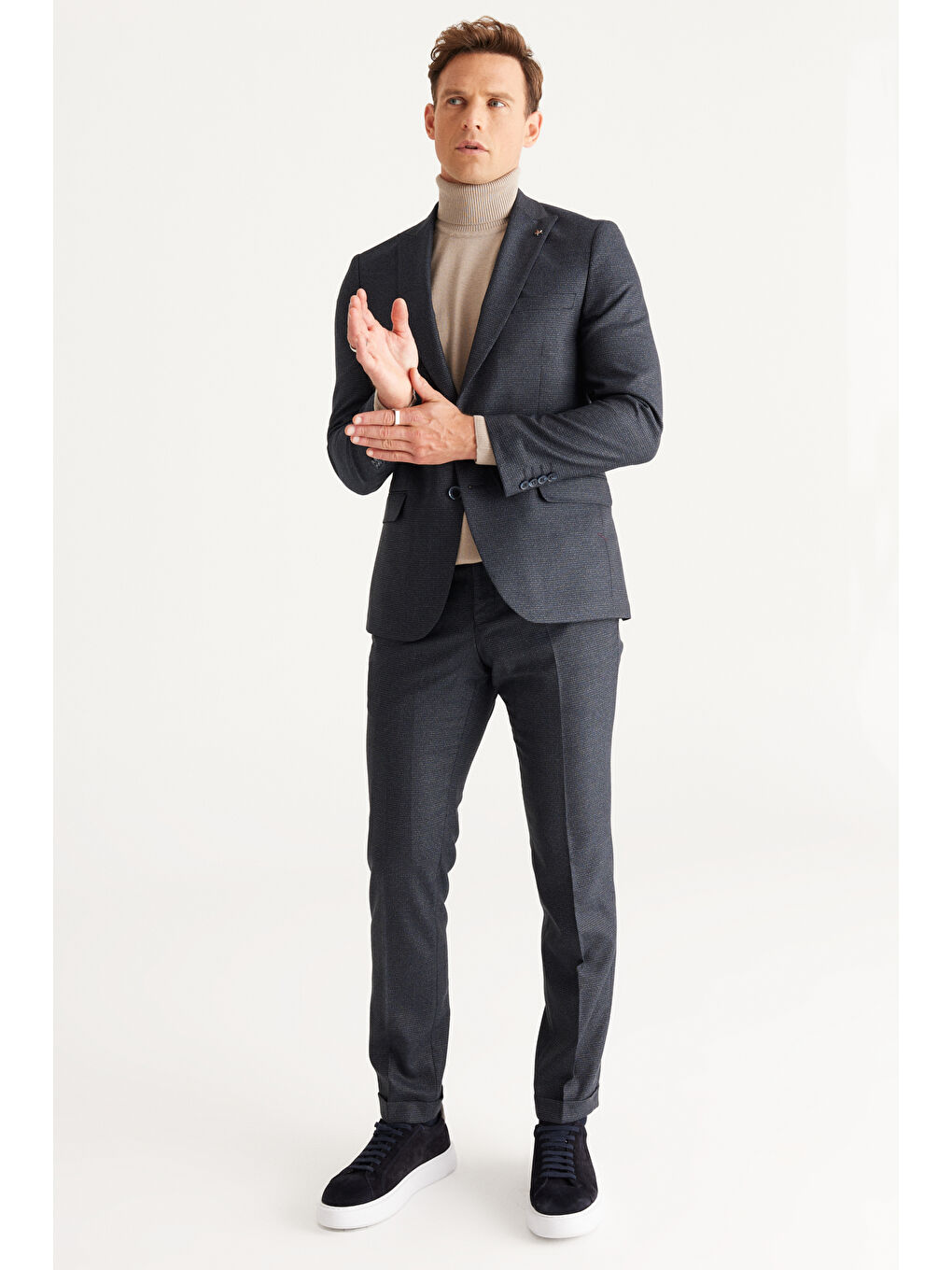 Erkek Lacivert-Gri Slim Fit Dar Kesim Kırlangıç Yaka Desenli Takım Elbise-3