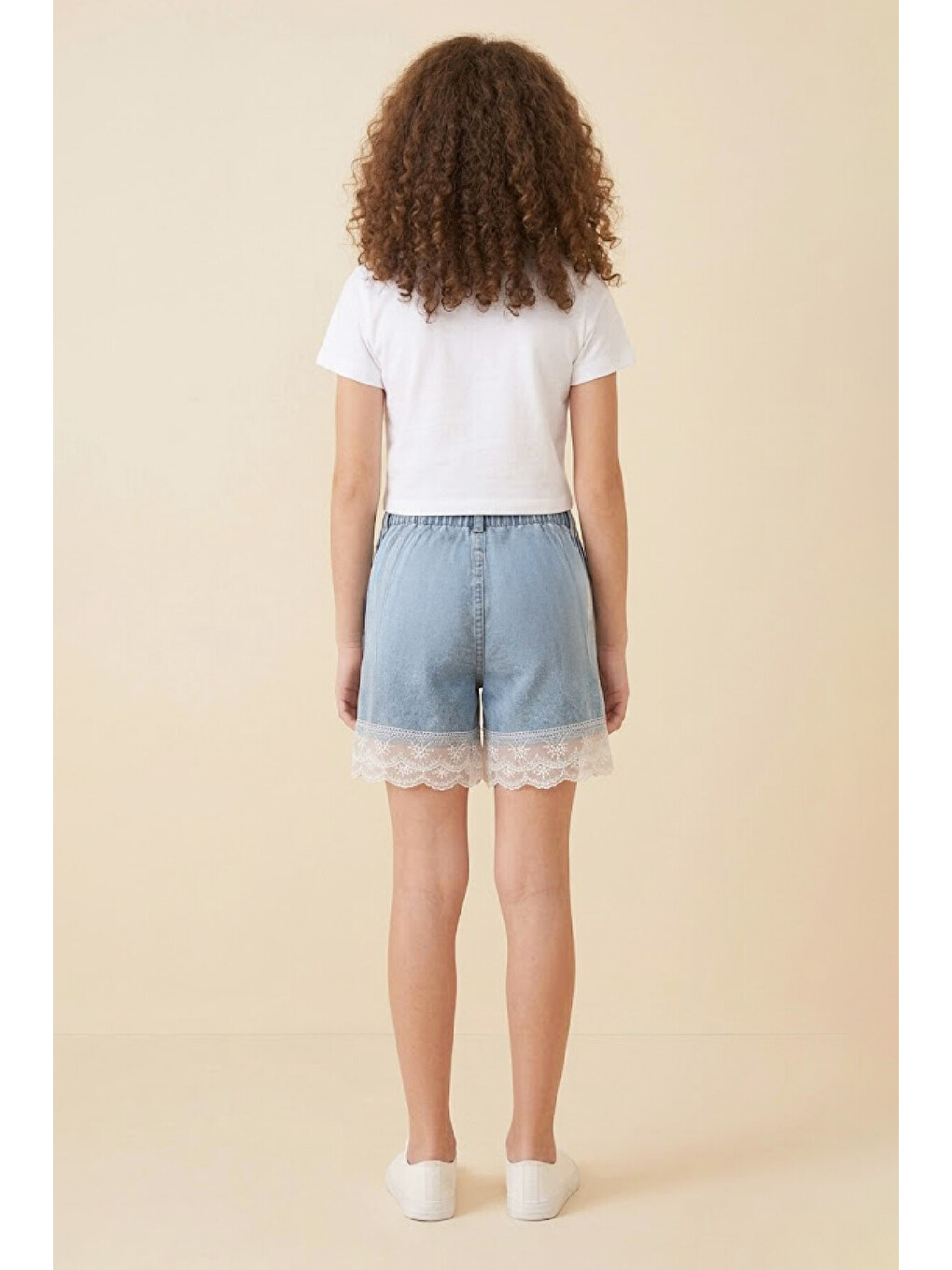 Mavi Kız Çocuk Tül Dantelli Ve Beli Lastikli Jean Şort 2-12 Yaş 12674SK-2