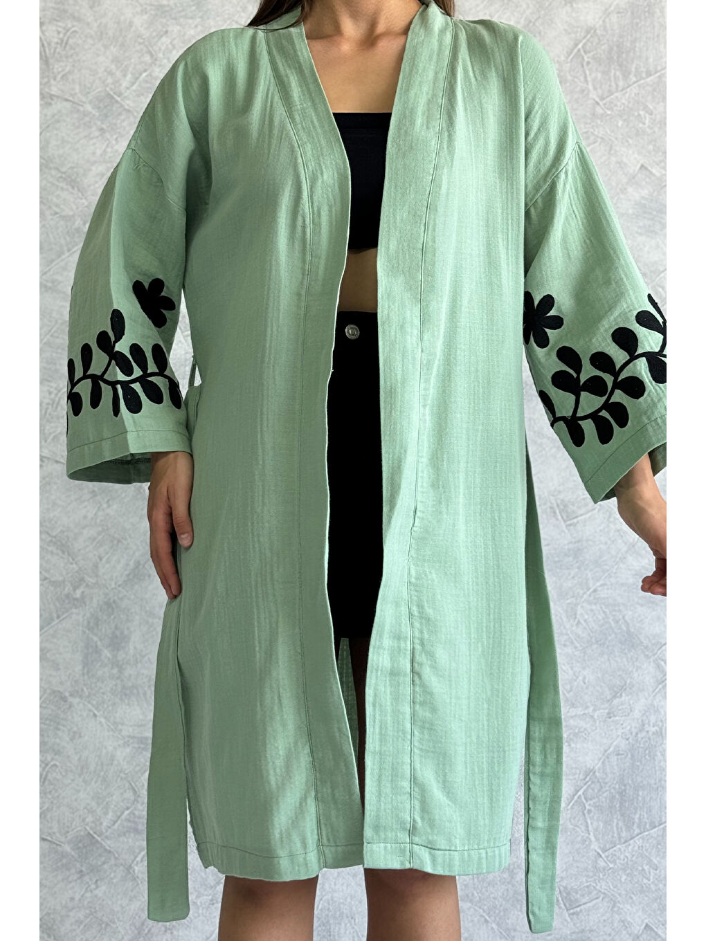 GÜLSELİ Yeşil Bel Kuşaklı Nakışlı Kadın Kimono - 2