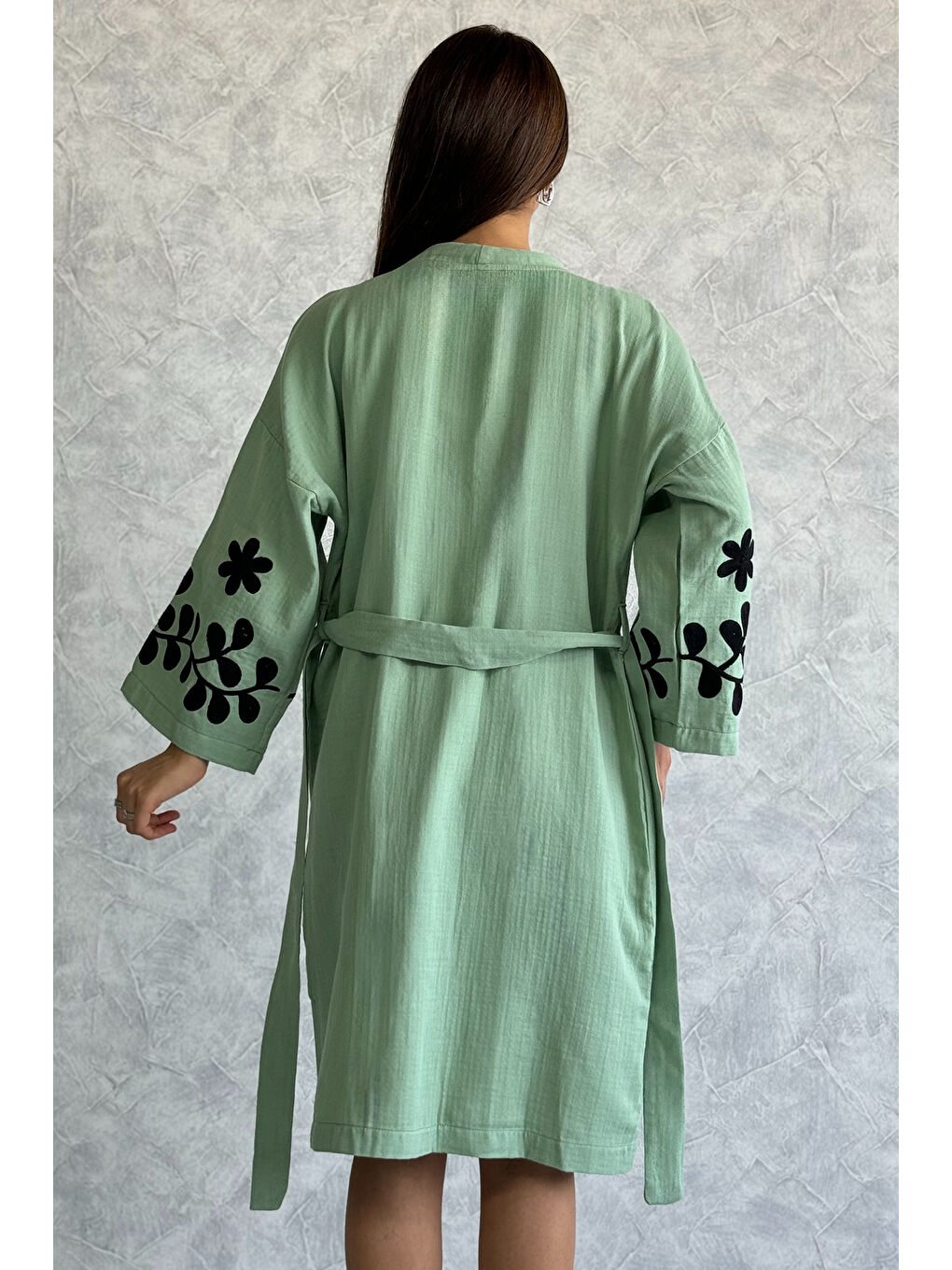 GÜLSELİ Yeşil Bel Kuşaklı Nakışlı Kadın Kimono - 3