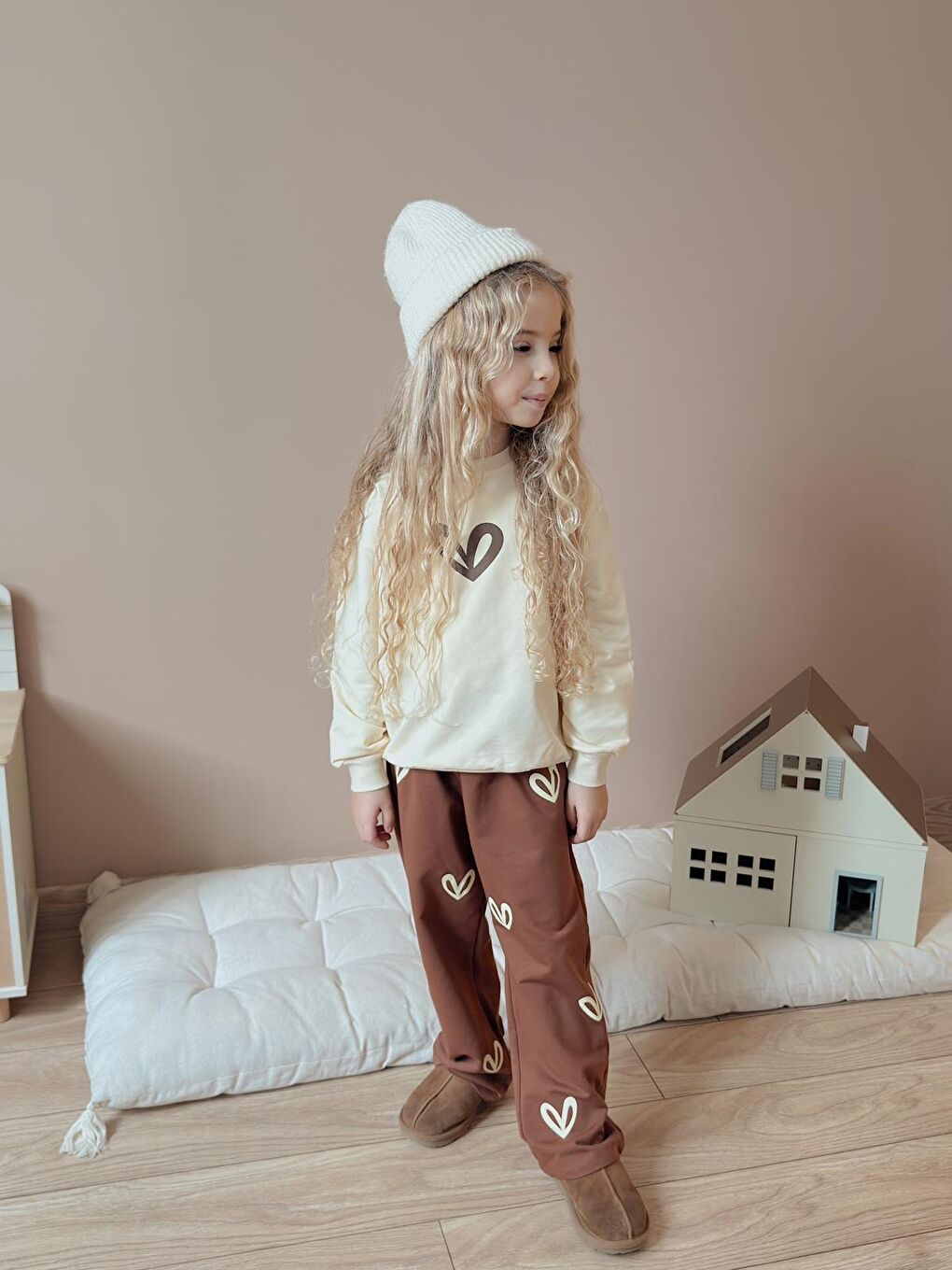 Ekru Kız Çocuk Pamuklu Love Desenli Eşofman Takımı Krem-1