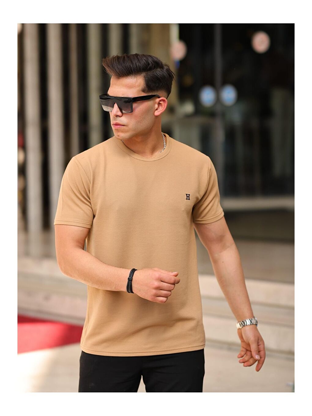 Kahverengi Erkek Slim Fit Waffle Kumaş Sıfır Yaka Nakışlı T-shirt-2