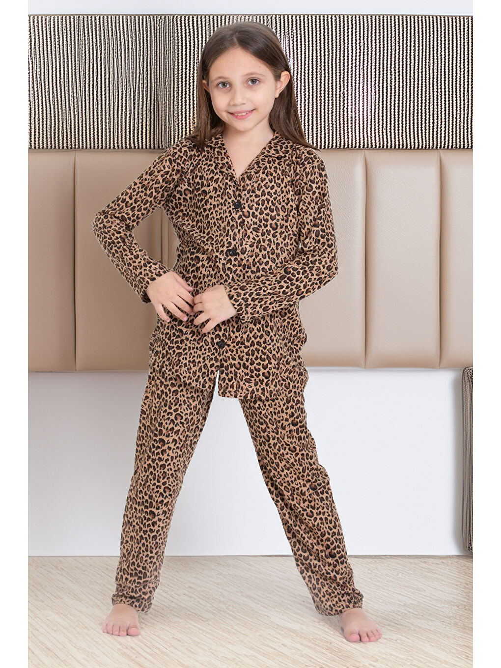 Kahverengi Kız Çocuk Rotasyon Desenli Pijama Takımı 12166