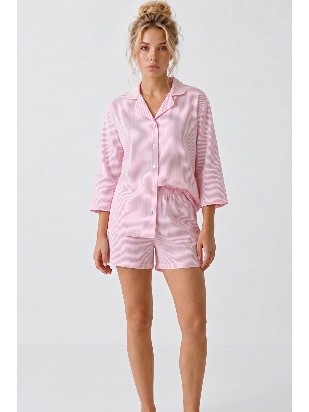 Pembe Düğmeli İnce Soft Örme Şortlu Pijama Takımı 8054-1