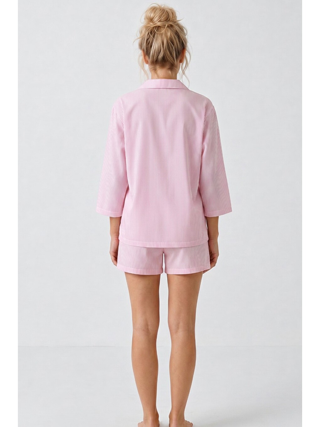 Pembe Düğmeli İnce Soft Örme Şortlu Pijama Takımı 8054-2