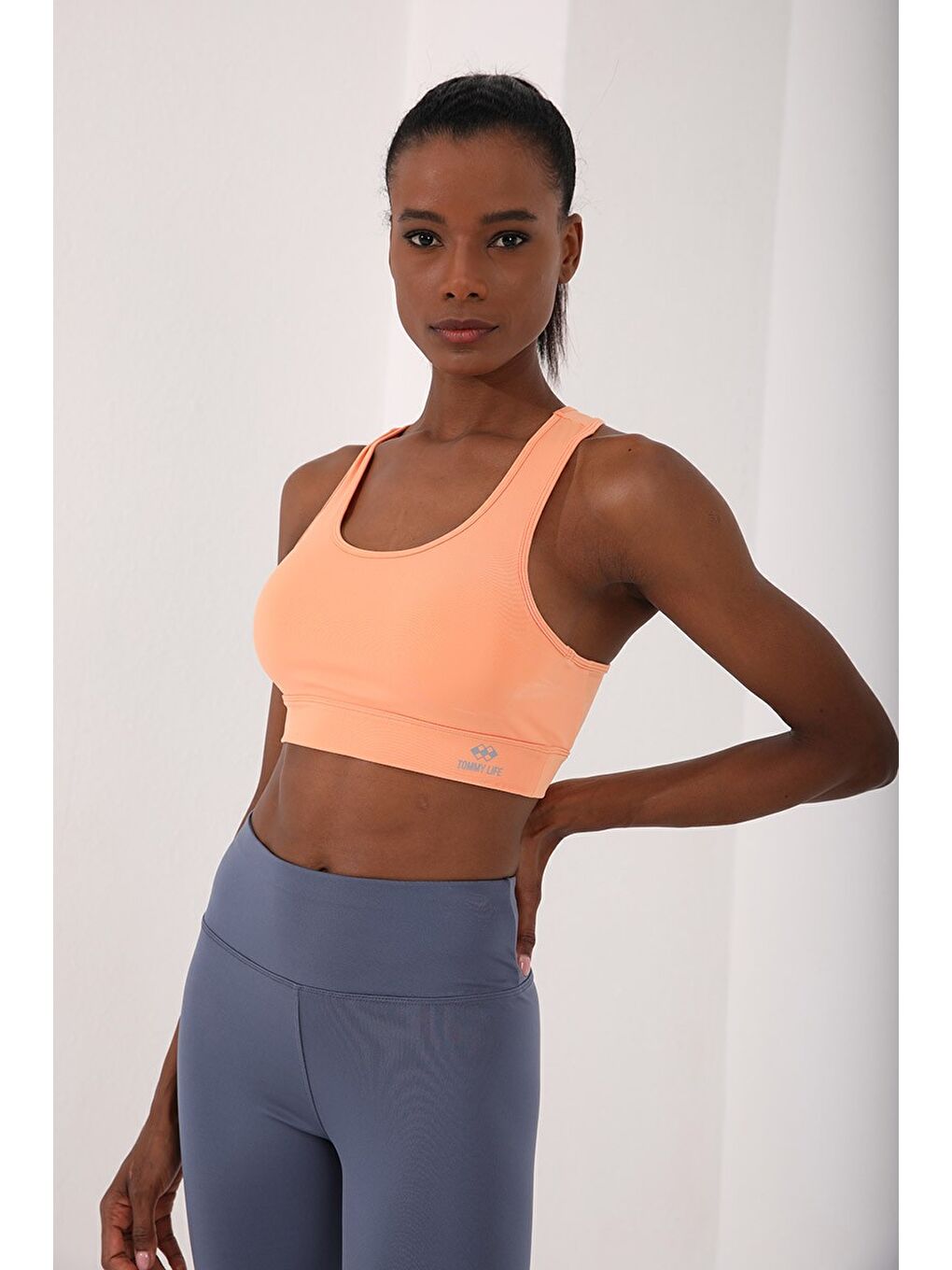 Turuncu Yavruagzı Sırt Detaylı Dar Kalıp U Yaka Kadın Spor Büstiyer - 97120-2