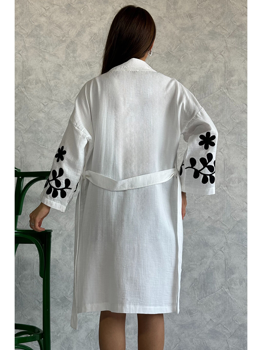 GÜLSELİ Ekru Bel Kuşaklı Nakışlı Kadın Kimono - 3