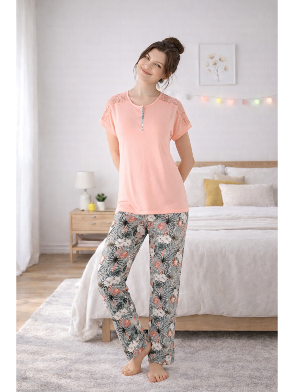 Pembe PREMIUM Kadın Viskon Çiçekli Yüksek Kalite Kısa Kollu Dantelli Yazlık Pijama Takımı-2