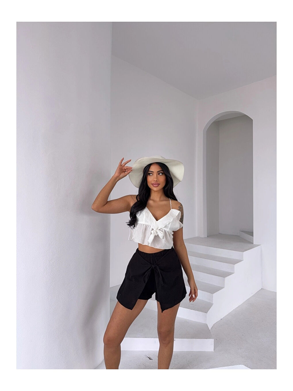 Kadın Siyah Bağlama Detay Müslin Şort HZL25S-DSB2323