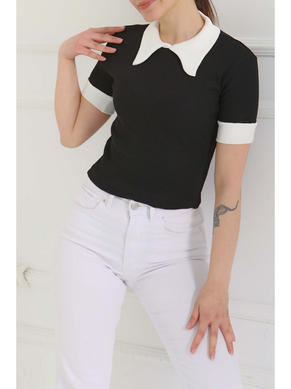 Yaka Garnili Crop Siyah - 27139-4