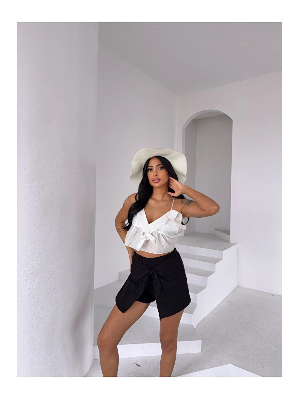 Kadın Siyah Bağlama Detay Müslin Şort HZL25S-DSB2323-2