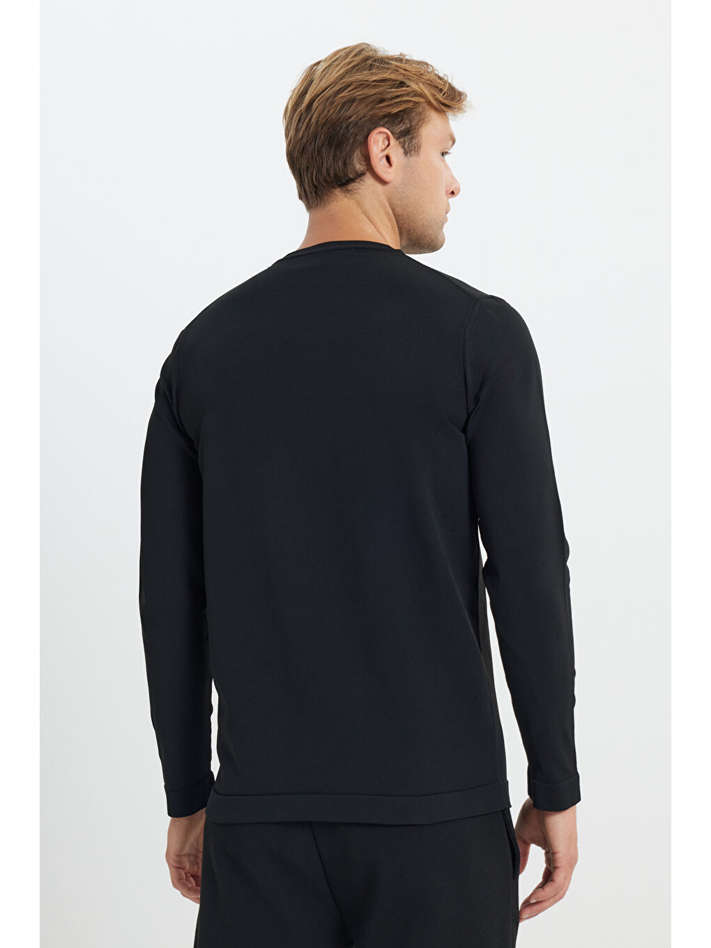 Erkek Siyah Standart Fit Normal Kesim Bisiklet Yaka Triko Kazak-4