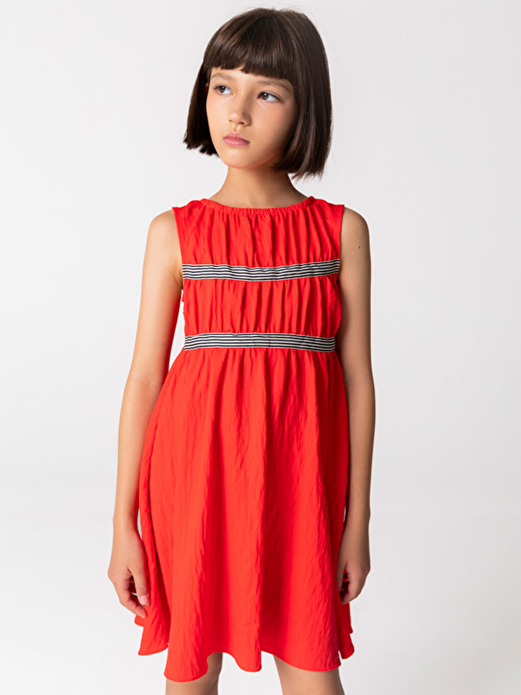 Turuncu Büzgülü Kırmızı Kolsuz Kız Çocuk Elbise