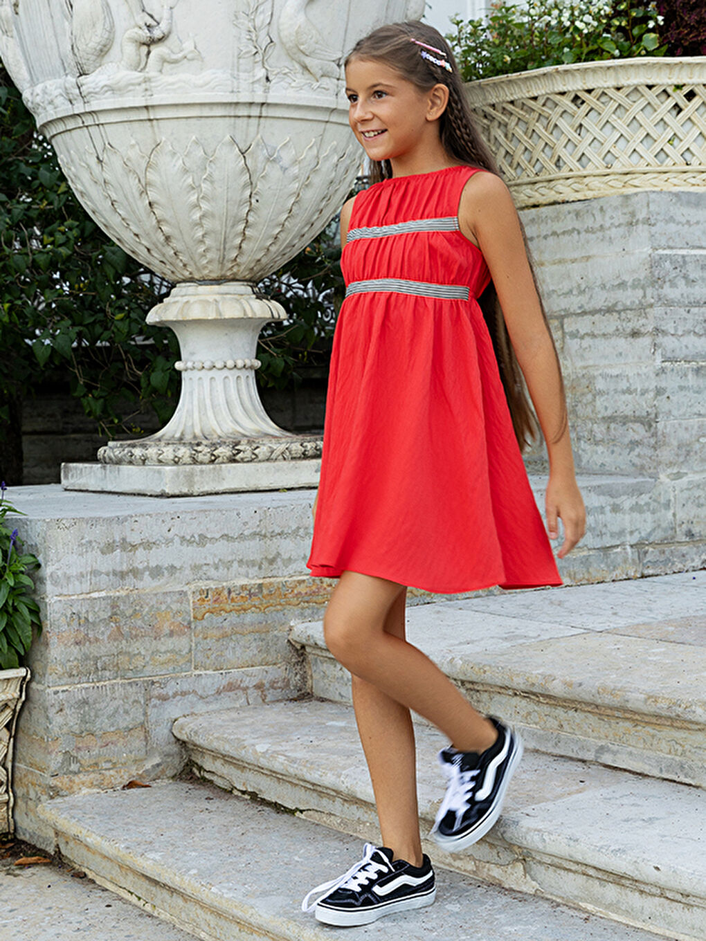Turuncu Büzgülü Kırmızı Kolsuz Kız Çocuk Elbise-3