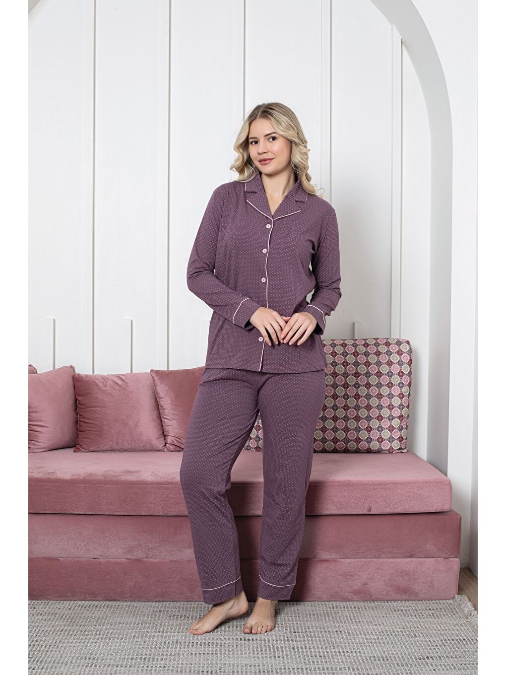 Kadın Pamuklu Mor Puantiyeli Gömlek Yaka Boydan Düğmeli Biyeli Yüksek Kaliteli Pijama Takımı-2