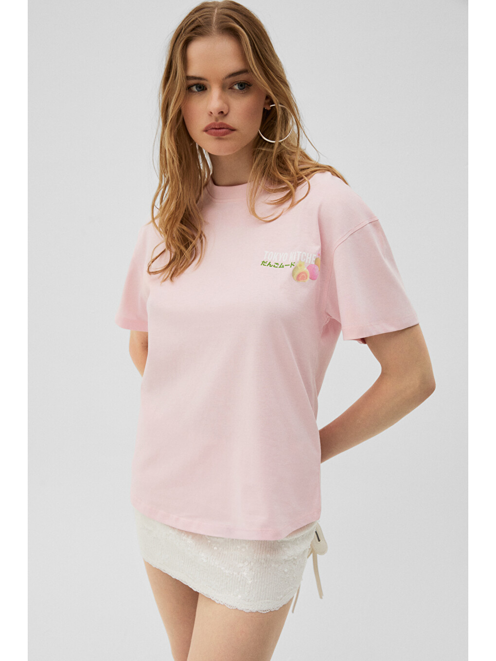 Pembe MOCHI Kadın %100 Organik Pamuklu Yuvarlak Yakalı Baskılı PEMBE T-Shirt-4