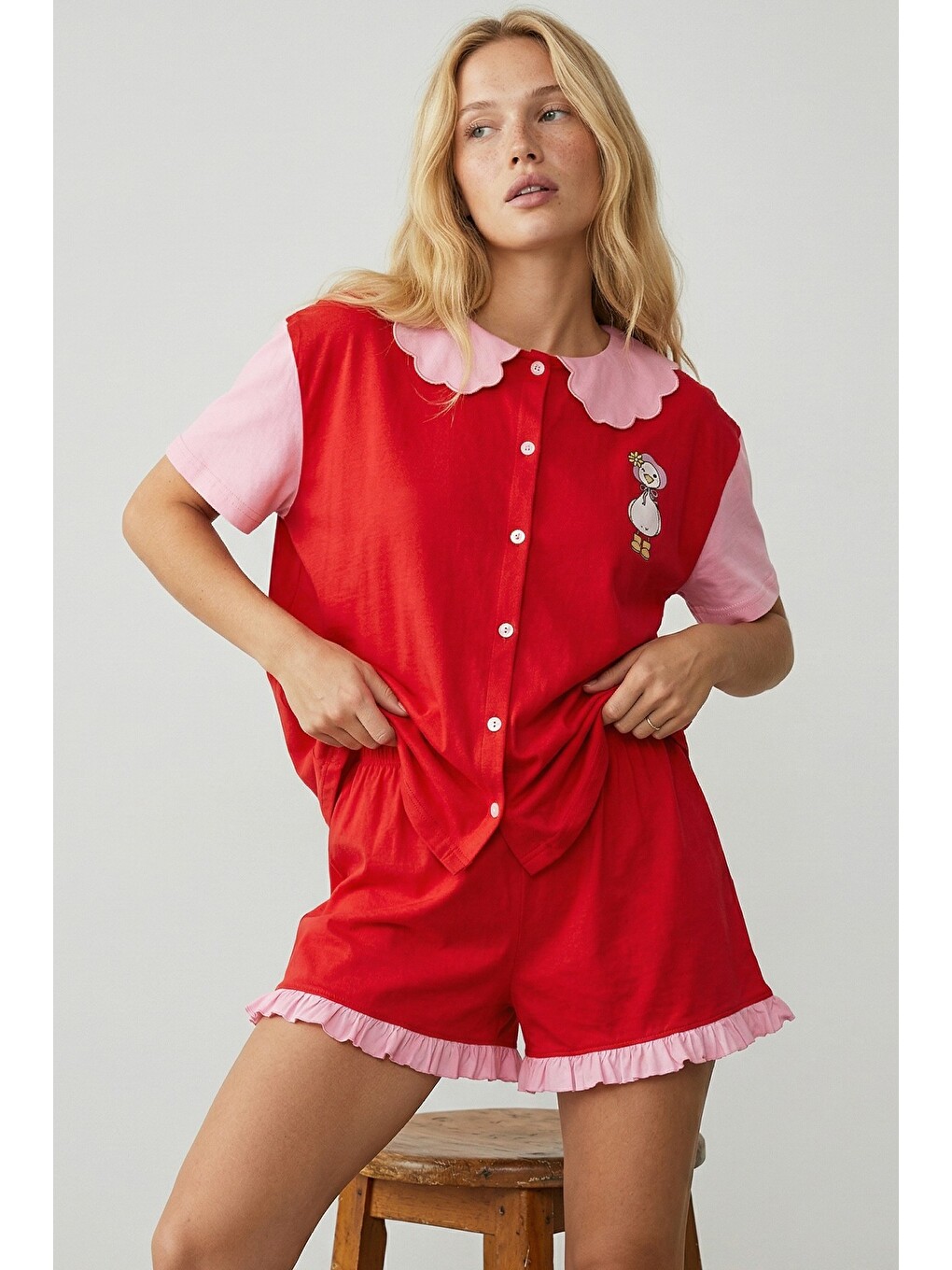 Kırmızı Yaka Detaylı Baskılı Düğmeli Pamuklu Örme Şortlu Pijama Takımı 8009-1