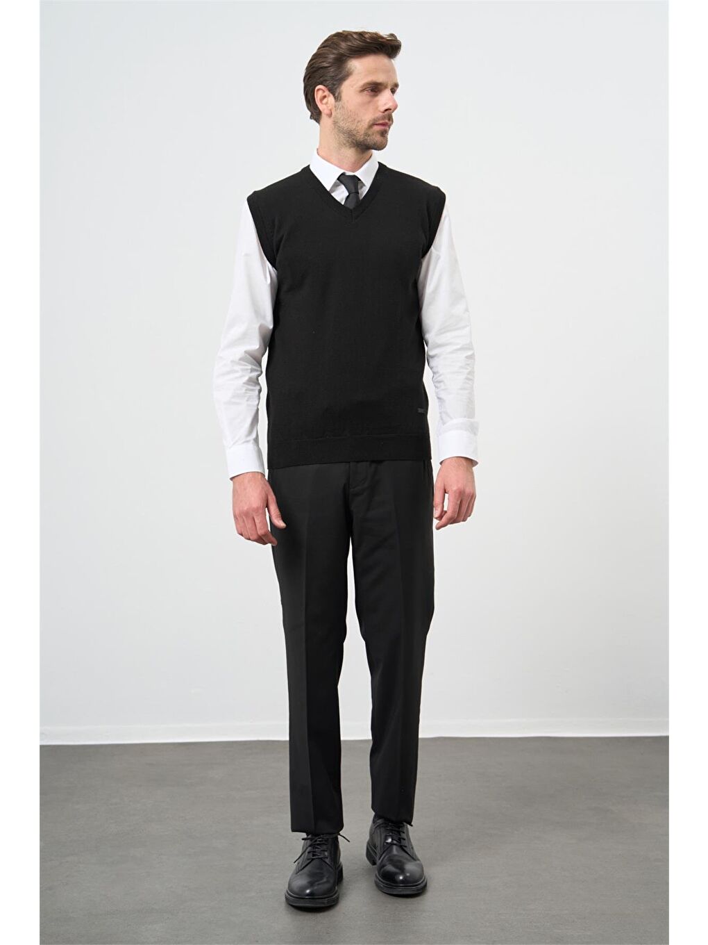 Siyah Düz Örme V Yaka Classic Comfort Fit Triko 1012245003-5