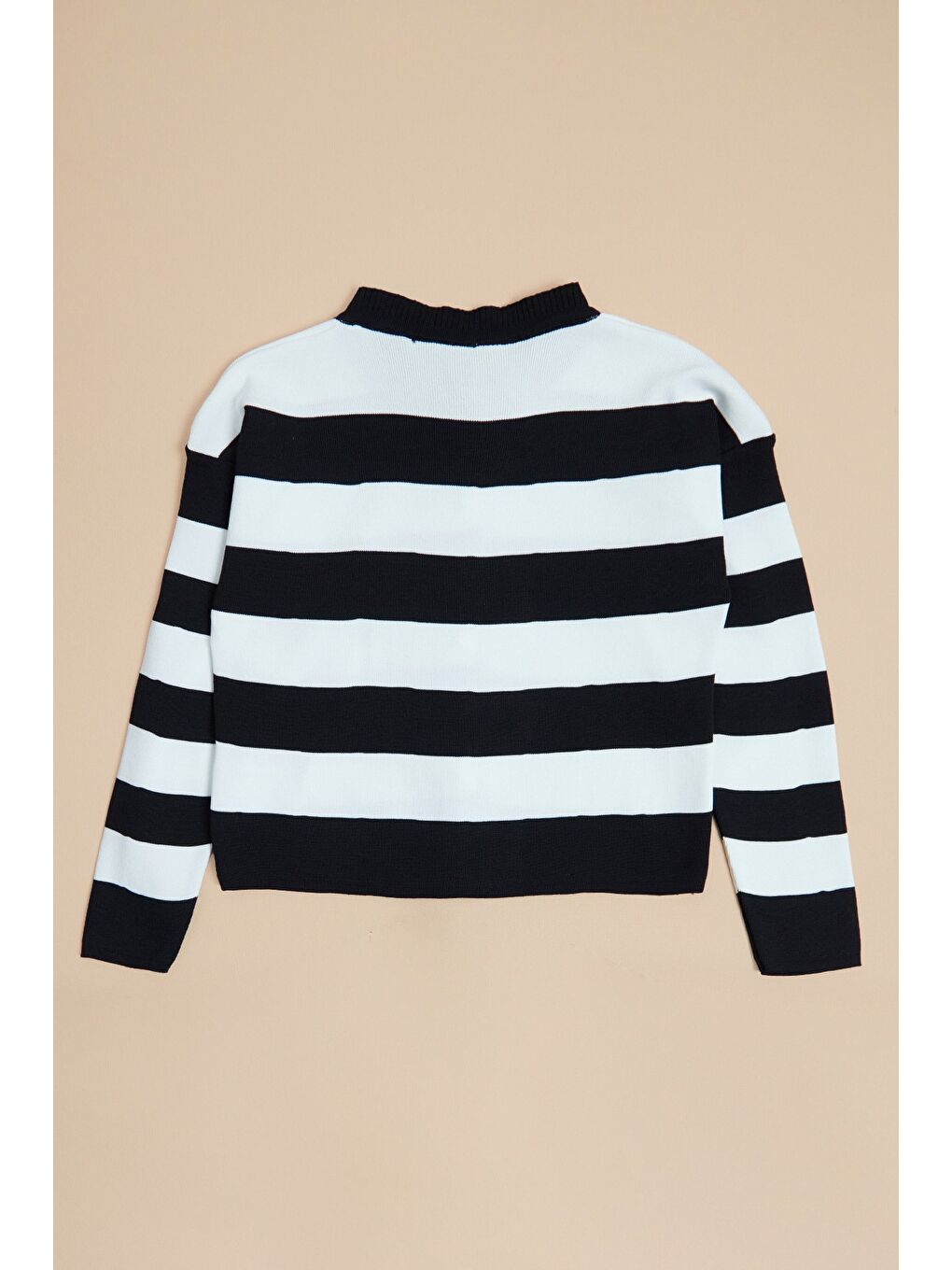 Siyah Çizgili Düğmeli Kız Çocuk Triko Hırka-4