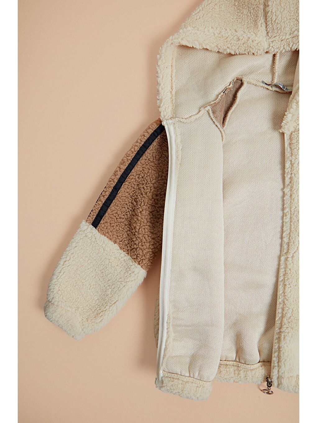 Bej Ayıcık Nakışlı Kapüşonlu Unisex Çocuk Pelüş Mont-3