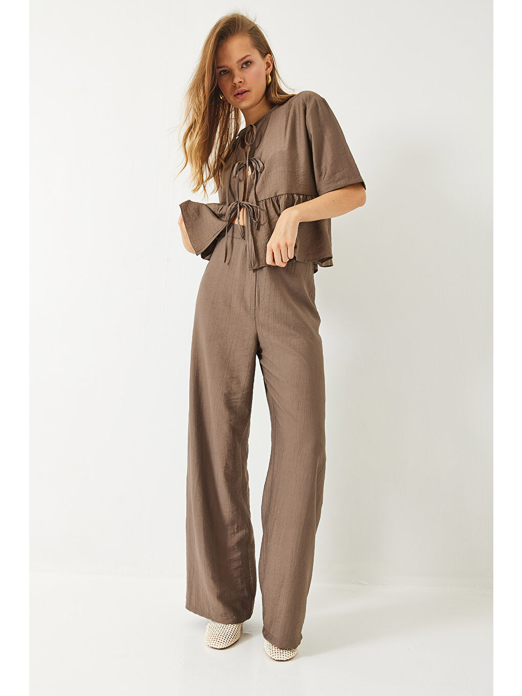 Bej Kadın Bağlama Detaylı Kısa Kollu Bluz Pantolon Alt-Üst Takım-3