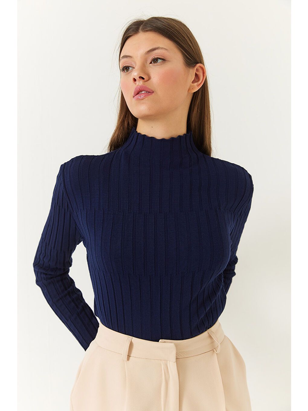 Lacivert Kadın Balıkçı Yaka Parçalı Kazak-2