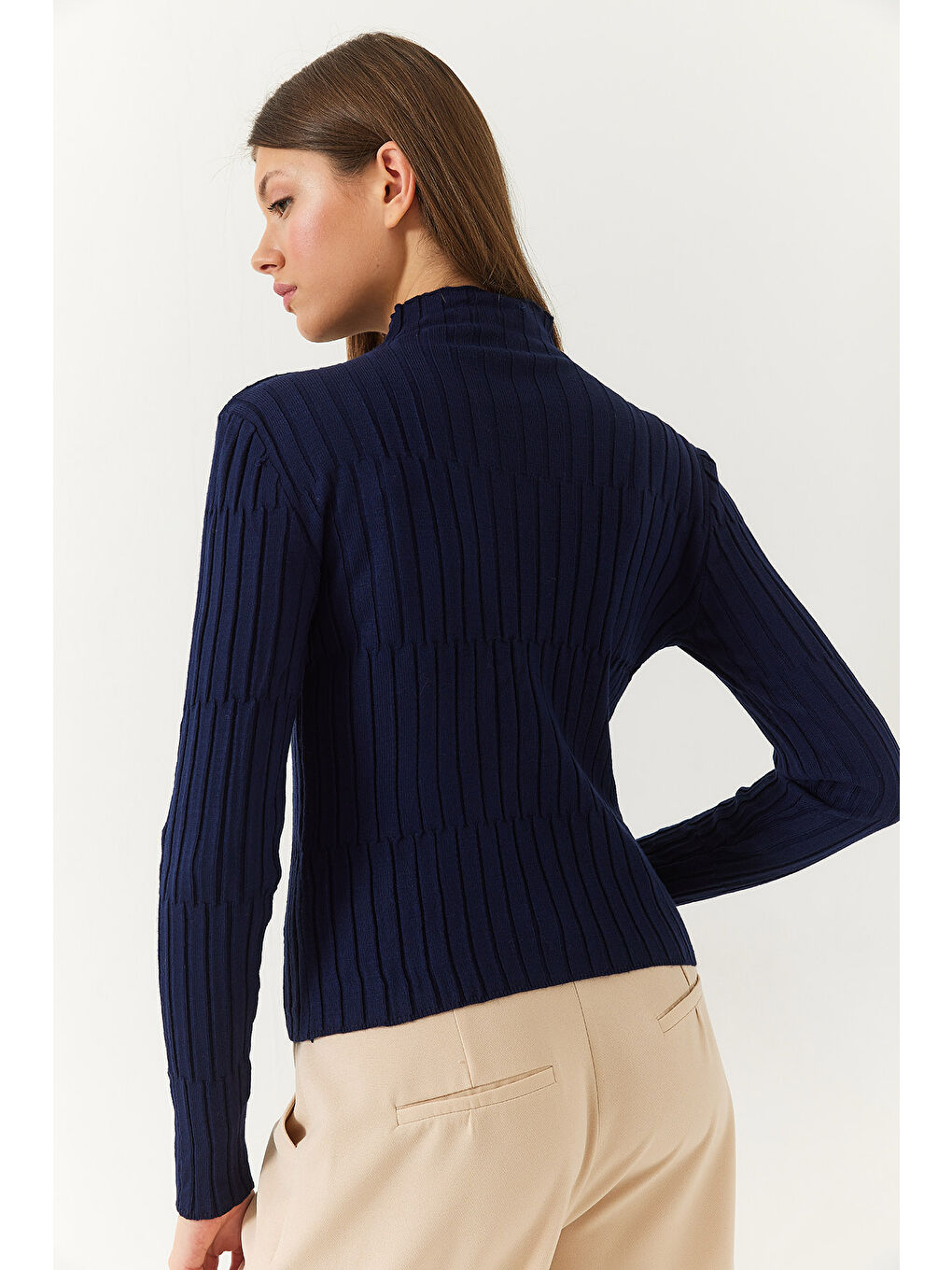 Lacivert Kadın Balıkçı Yaka Parçalı Kazak-5