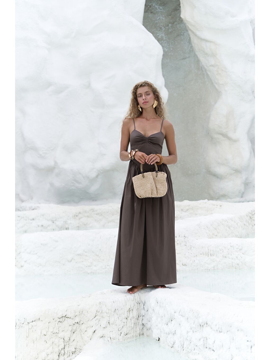 Kahverengi Hajar Askılı Kahve Uzun Elbise