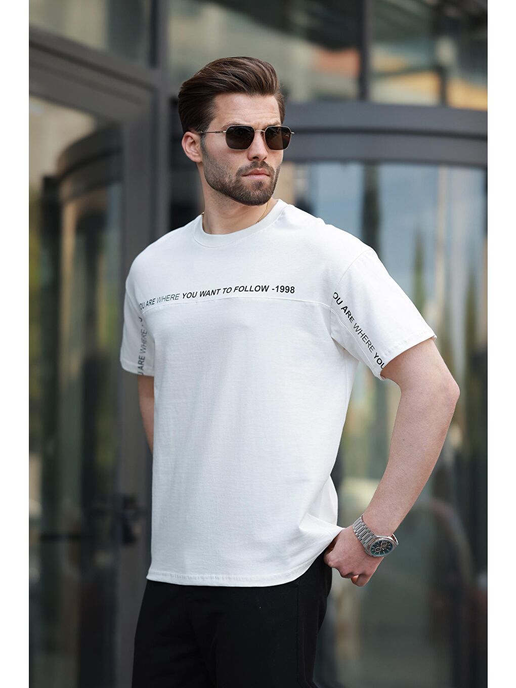 Ekru Beyaz Bisiklet Yaka Baskılı Basic %100 Pamuk Tişört E7156-1