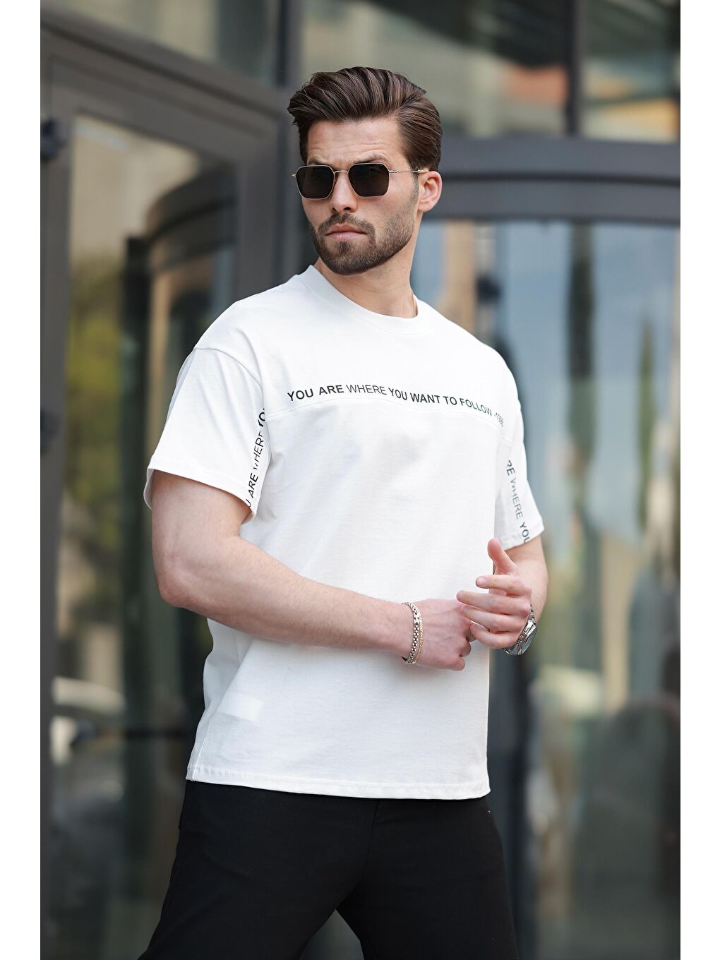 Ekru Beyaz Bisiklet Yaka Baskılı Basic %100 Pamuk Tişört E7156-2