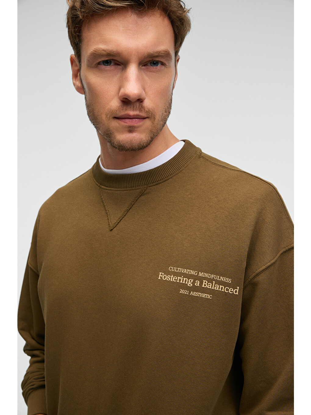 Caspıan Erkek %100 Pamuk Bisiklet Yaka Karyoka Dikişli Baskılı Haki Sweatshirt-5
