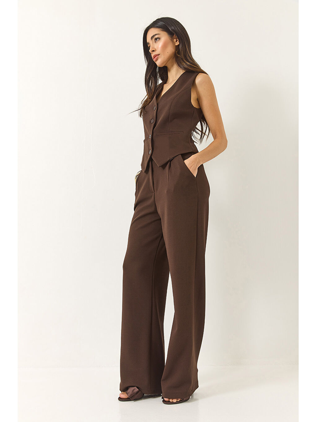 Kahverengi Kadın Yüksek Bel Rahat Palazzo Pantolonlu Yelekli Örme Alt-Üst Takım-2