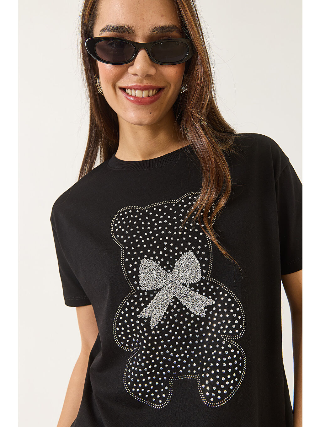 Siyah Kadın Teddy Kurdele Detaylı Taşlı T-Shirt-3