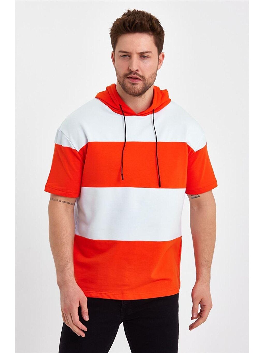 Beyaz Erkek 3 Iplik Parçalı Kapüşonlu Çok Renkli Kapüşonlu Tişört