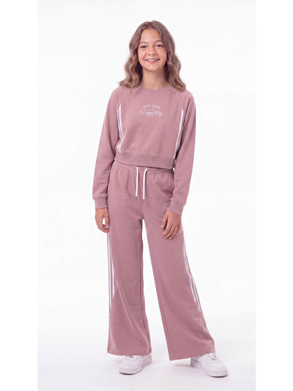 Pembe New York Dream City Baskılı Yumaşak Dokulu-comfort Kumaş Kız Çocuk Alt Üst Eşofman Takımı-3