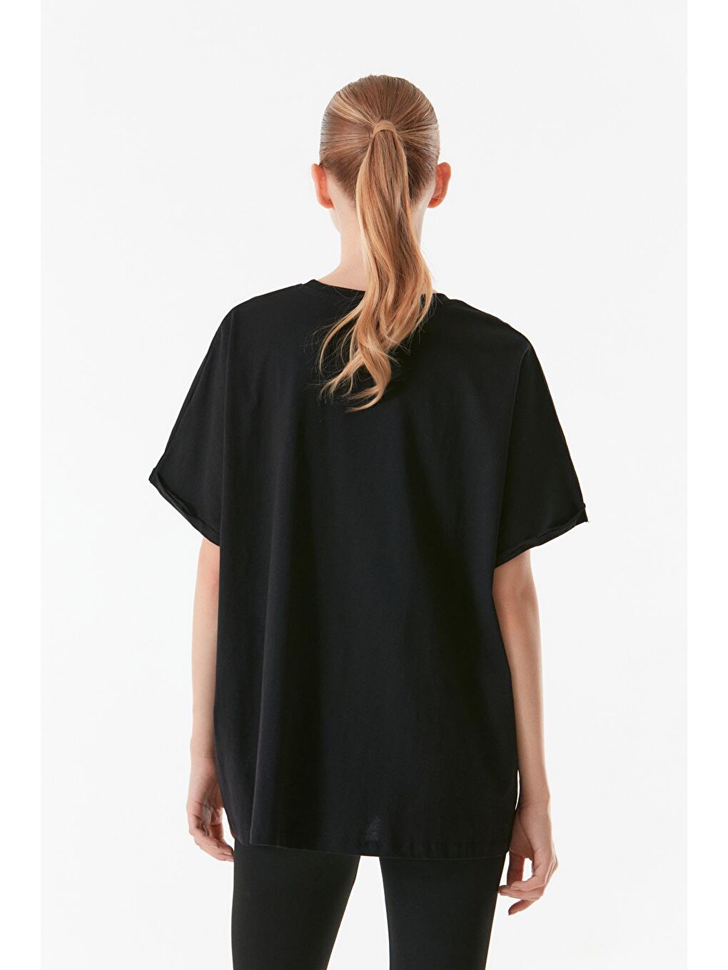 Siyah Yazı Baskılı Bisiklet Yaka Oversize Tişört-2