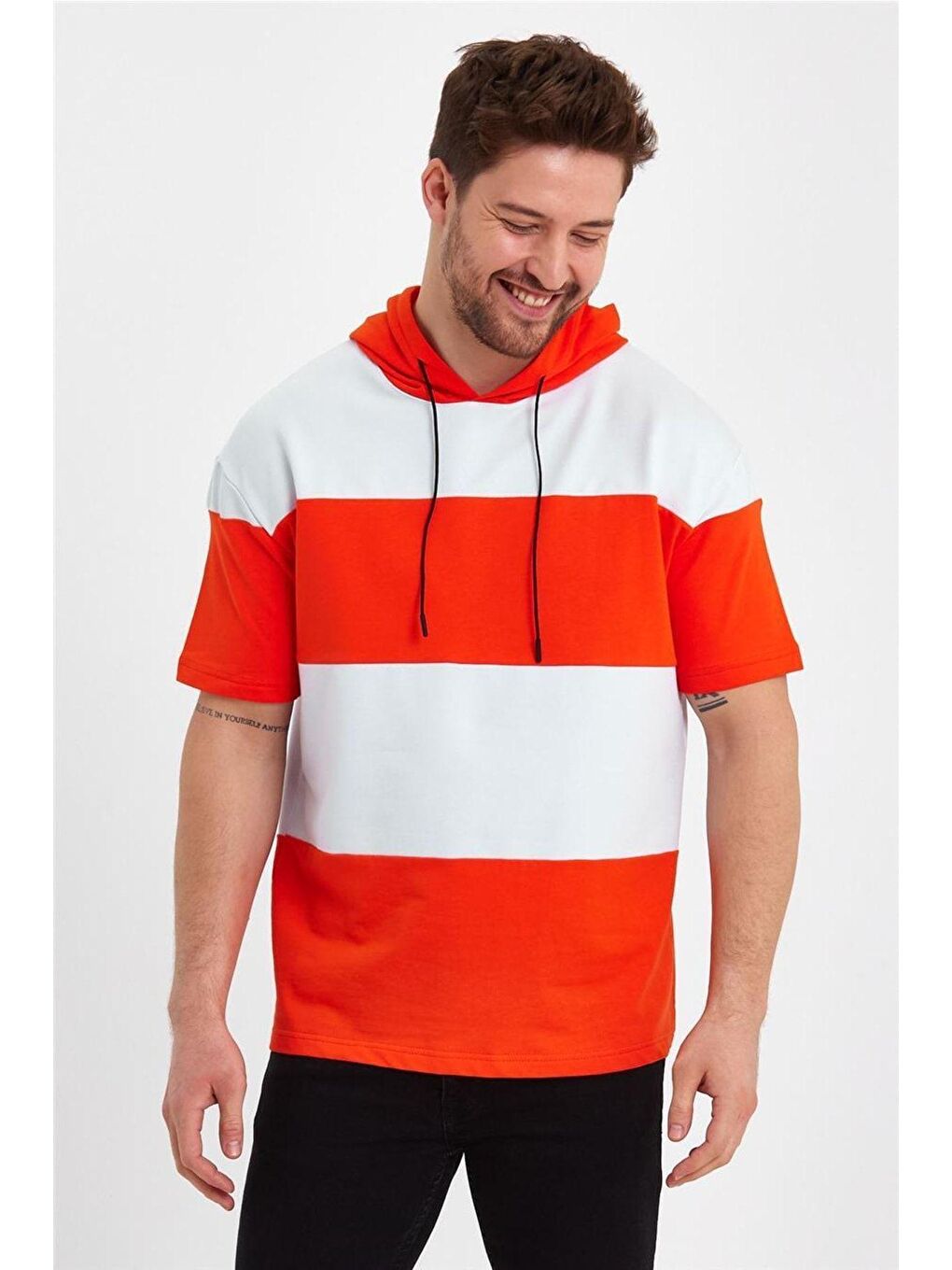 Beyaz Erkek 3 Iplik Parçalı Kapüşonlu Çok Renkli Kapüşonlu Tişört-5