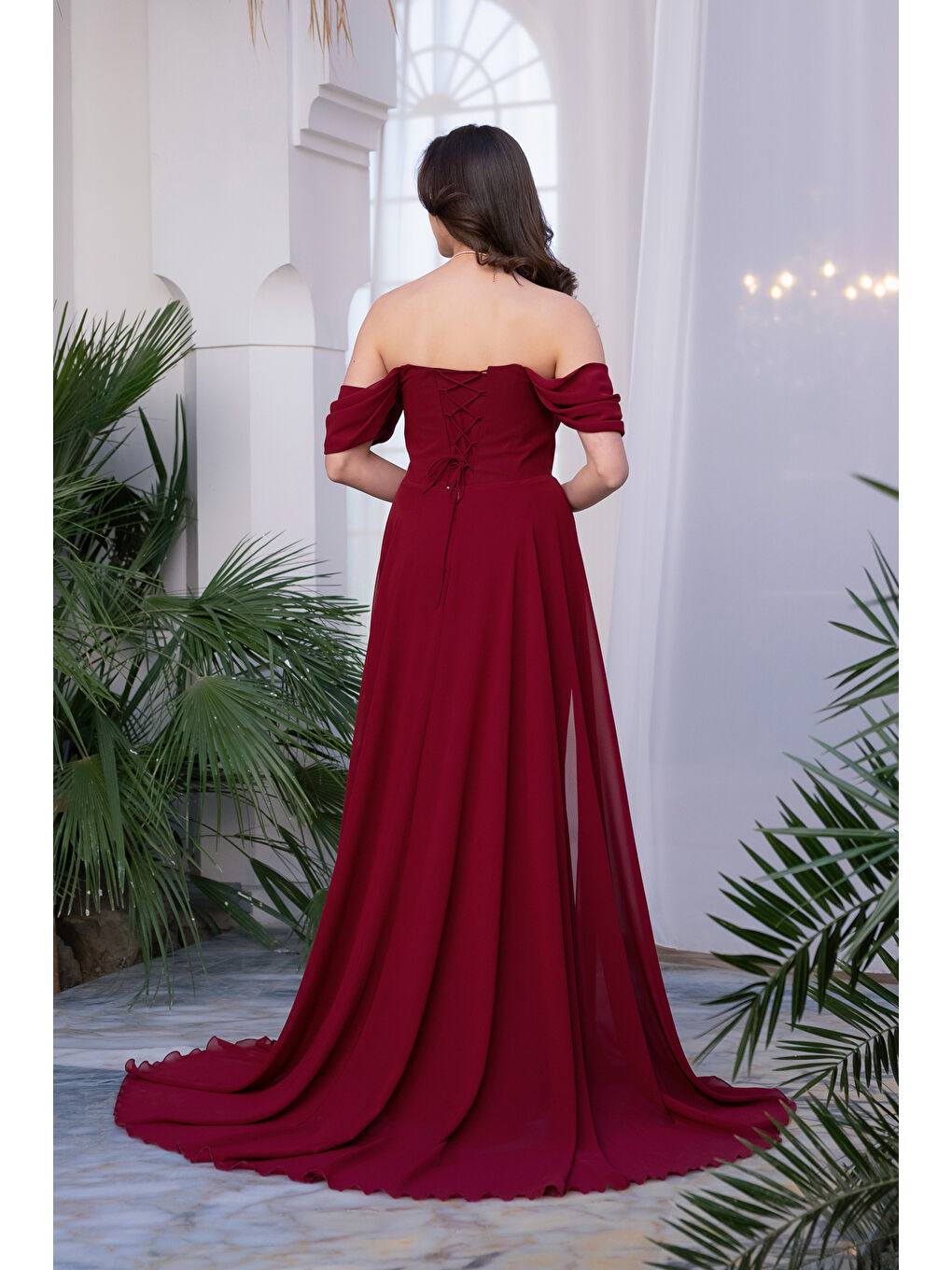 Kadın Bordo Kayık Yaka Kuyruklu Uzun Şifon Abiye Elbise-5