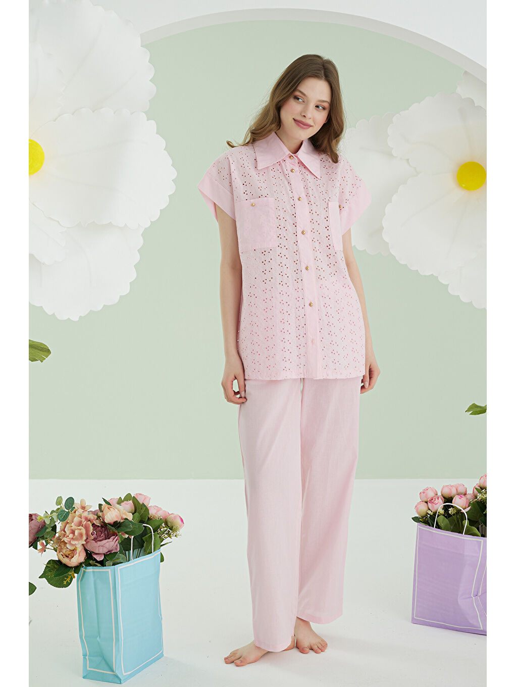 Pembe Hole Önden Düğmeli Pijama Takımı-1